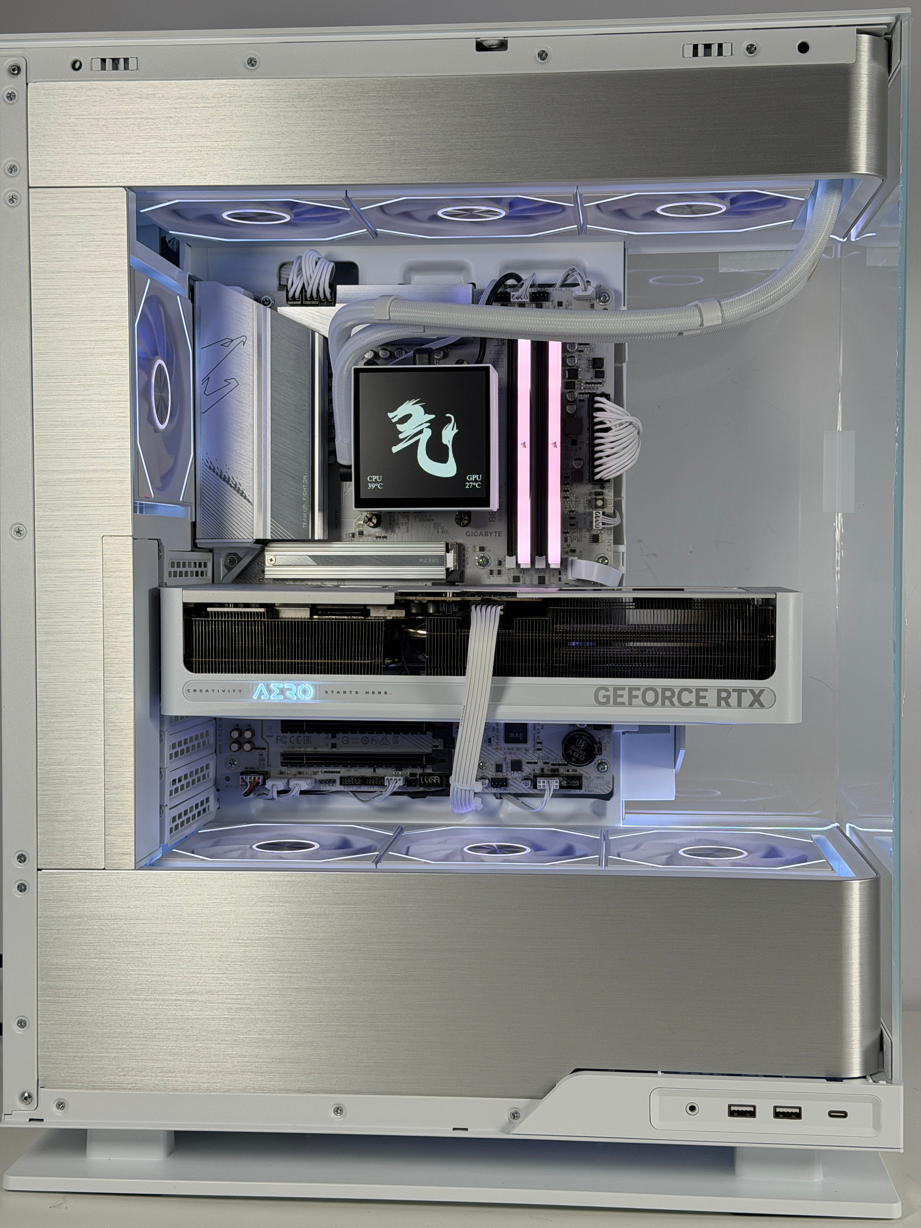 Glacial Evolv Pro (5070 + 9700X + 32GB) Gaming PC