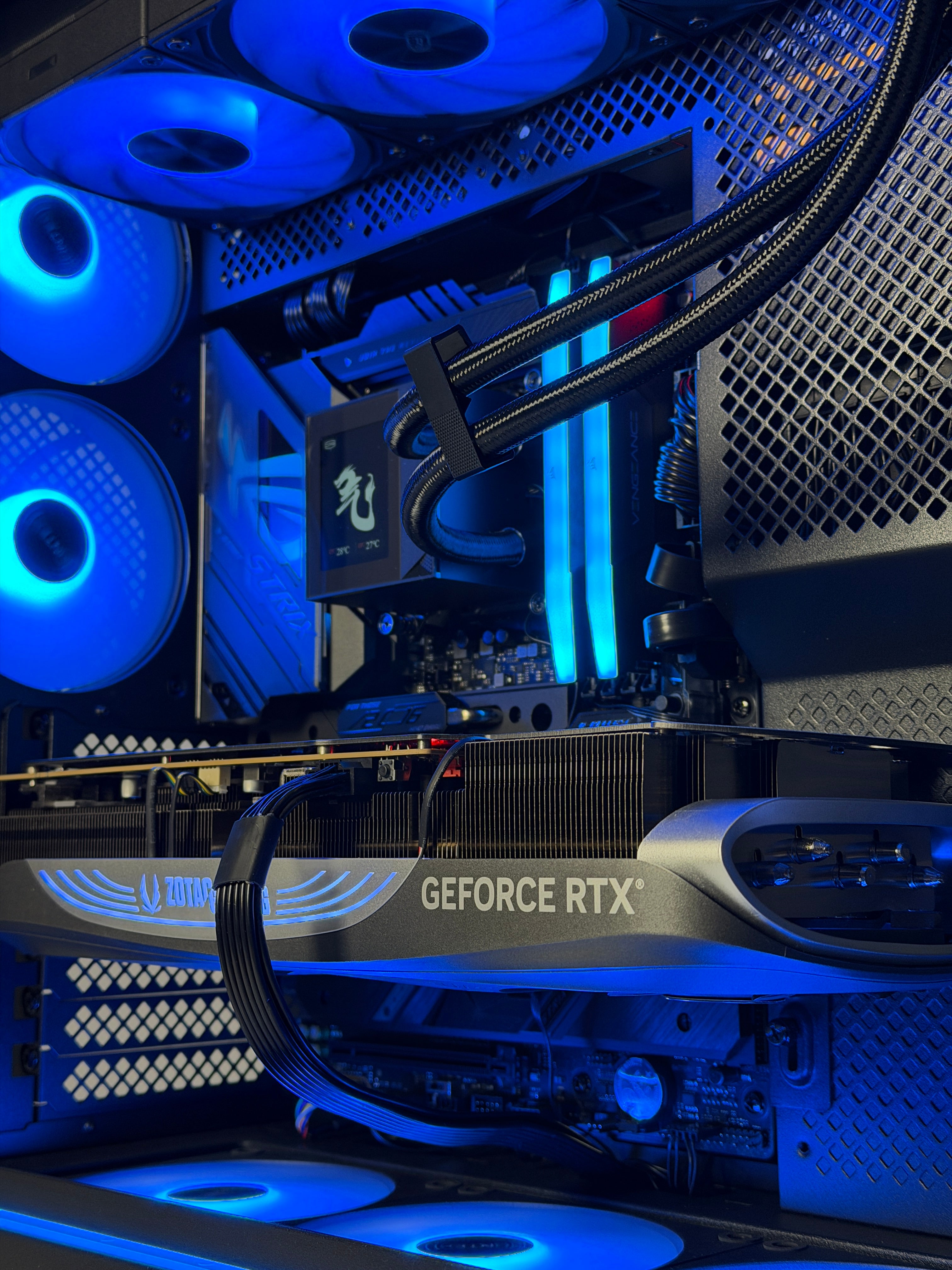 Trinity Creator Elite (4080 + 14900KF + 96GB)