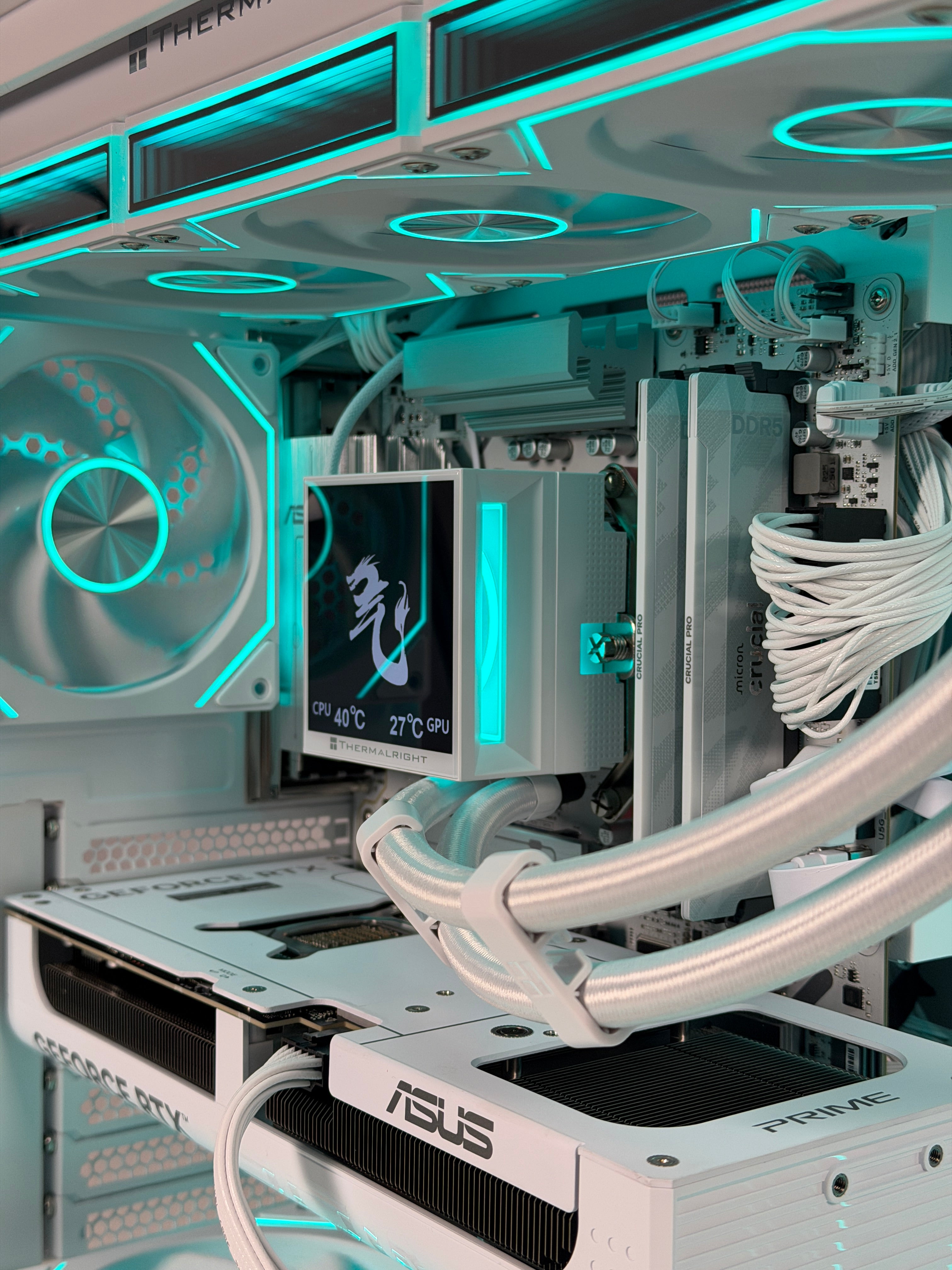 Hyper Ice Pro (5070 + 7800X3D + 32GB)