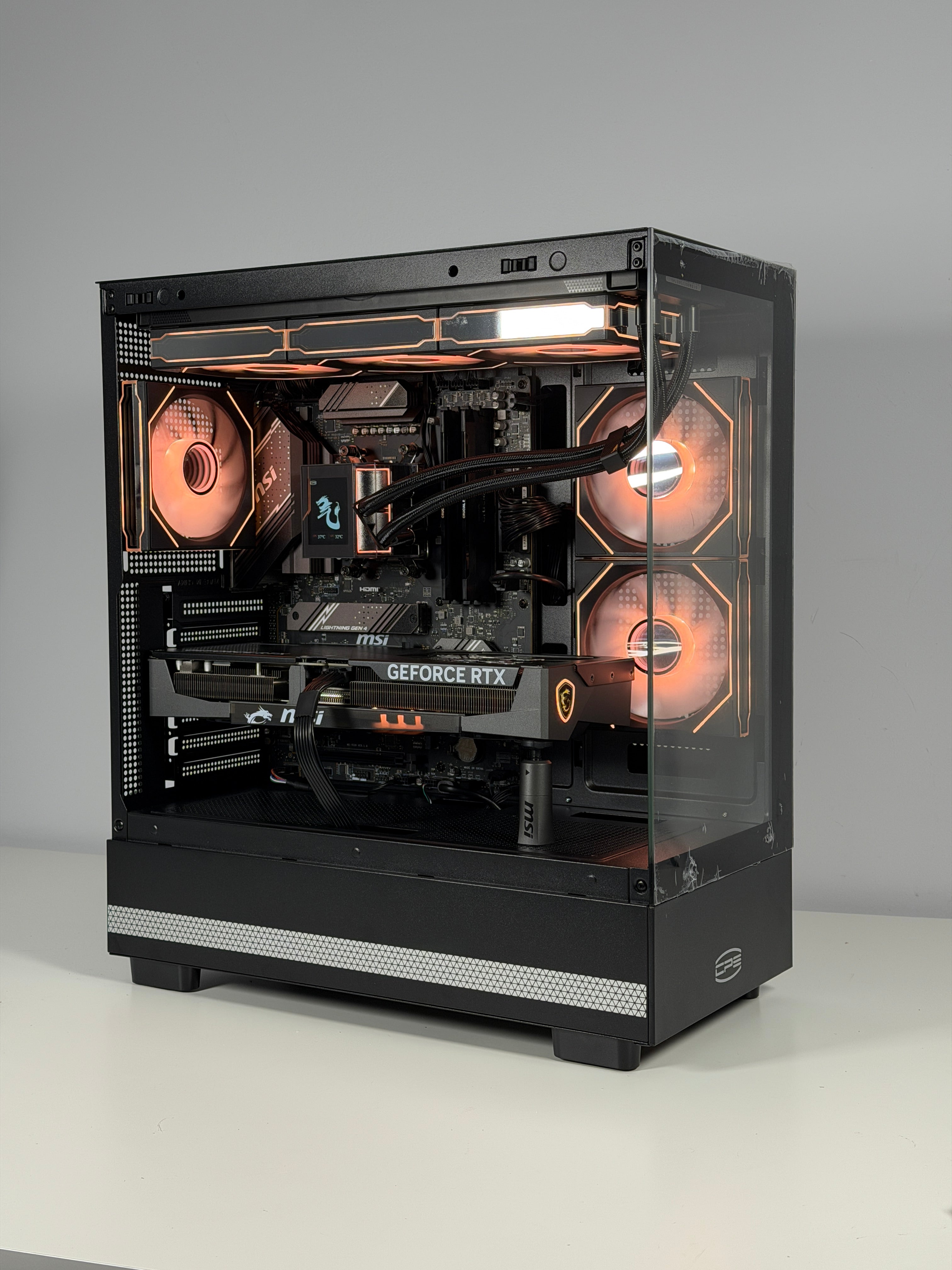 Trio Elite (5080 + 9800X3D + 32GB)