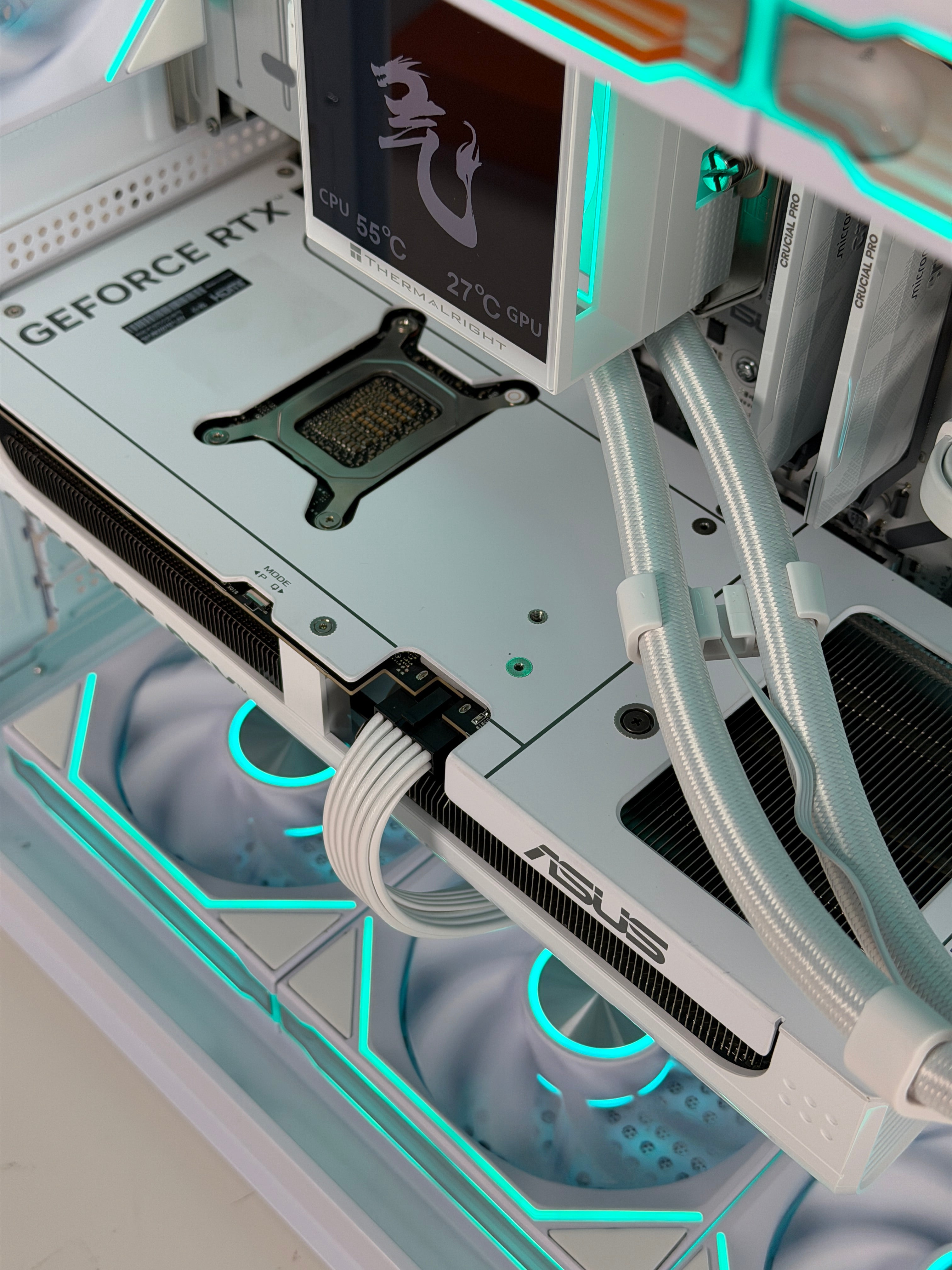 Hyper Ice Pro (5070 + 7800X3D + 32GB) Gaming PC