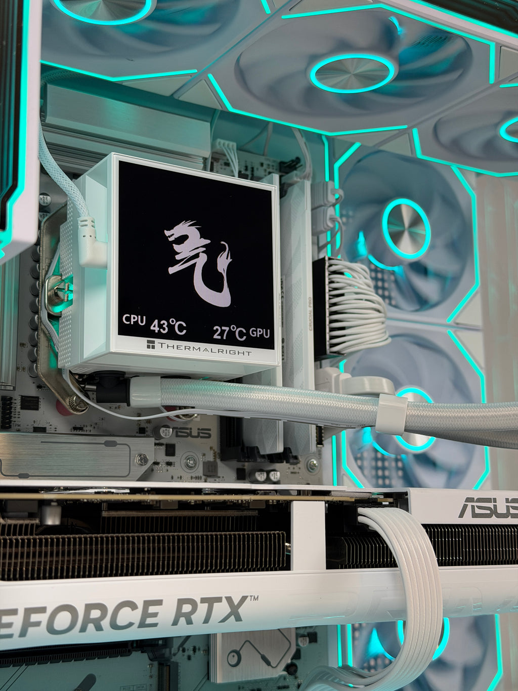 Hyper Ice Pro (5070 + 9700X + 32GB) Gaming PC