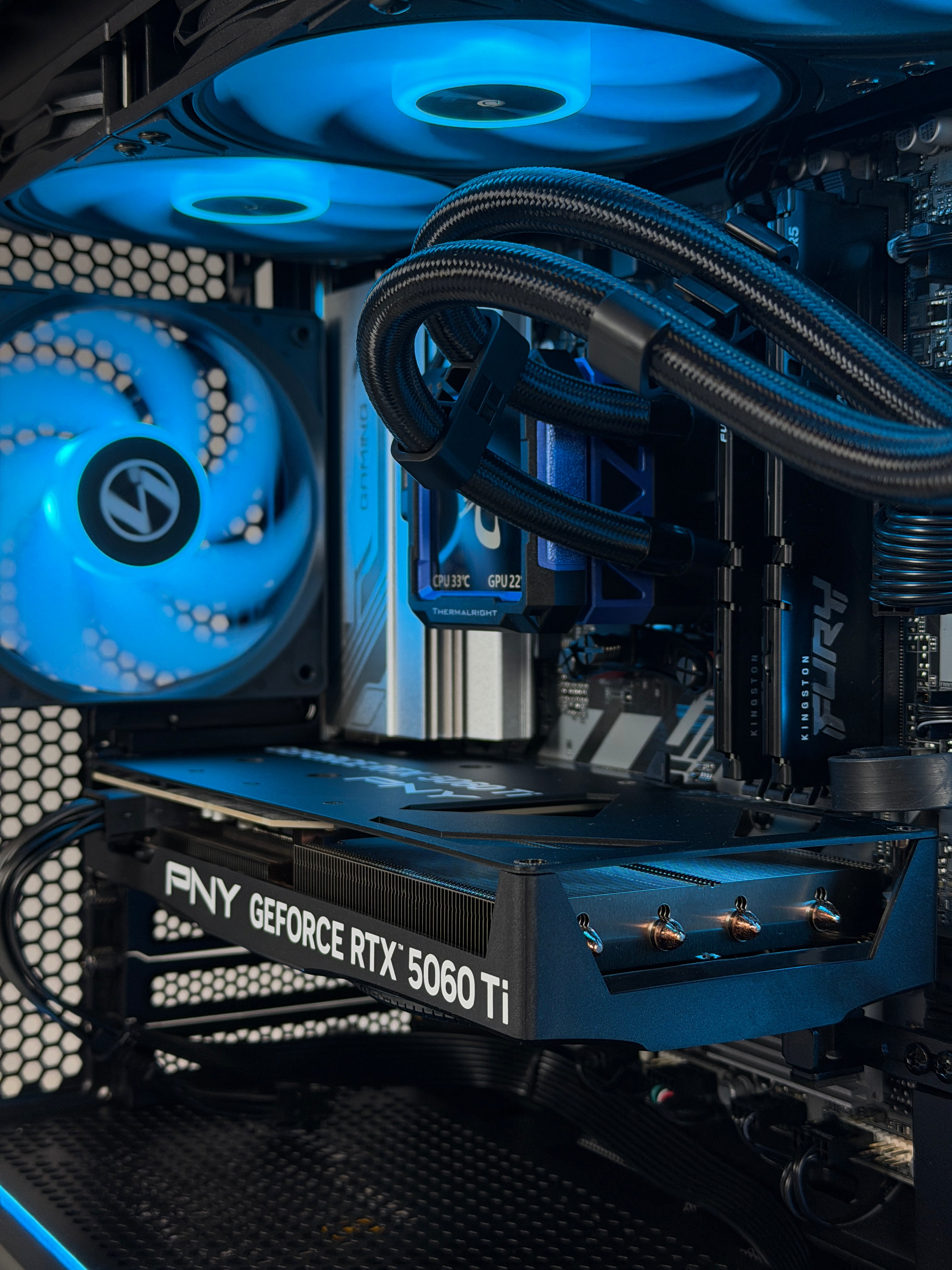 Vector Prime (5060 TI + 7600X + 32GB) Gaming PC