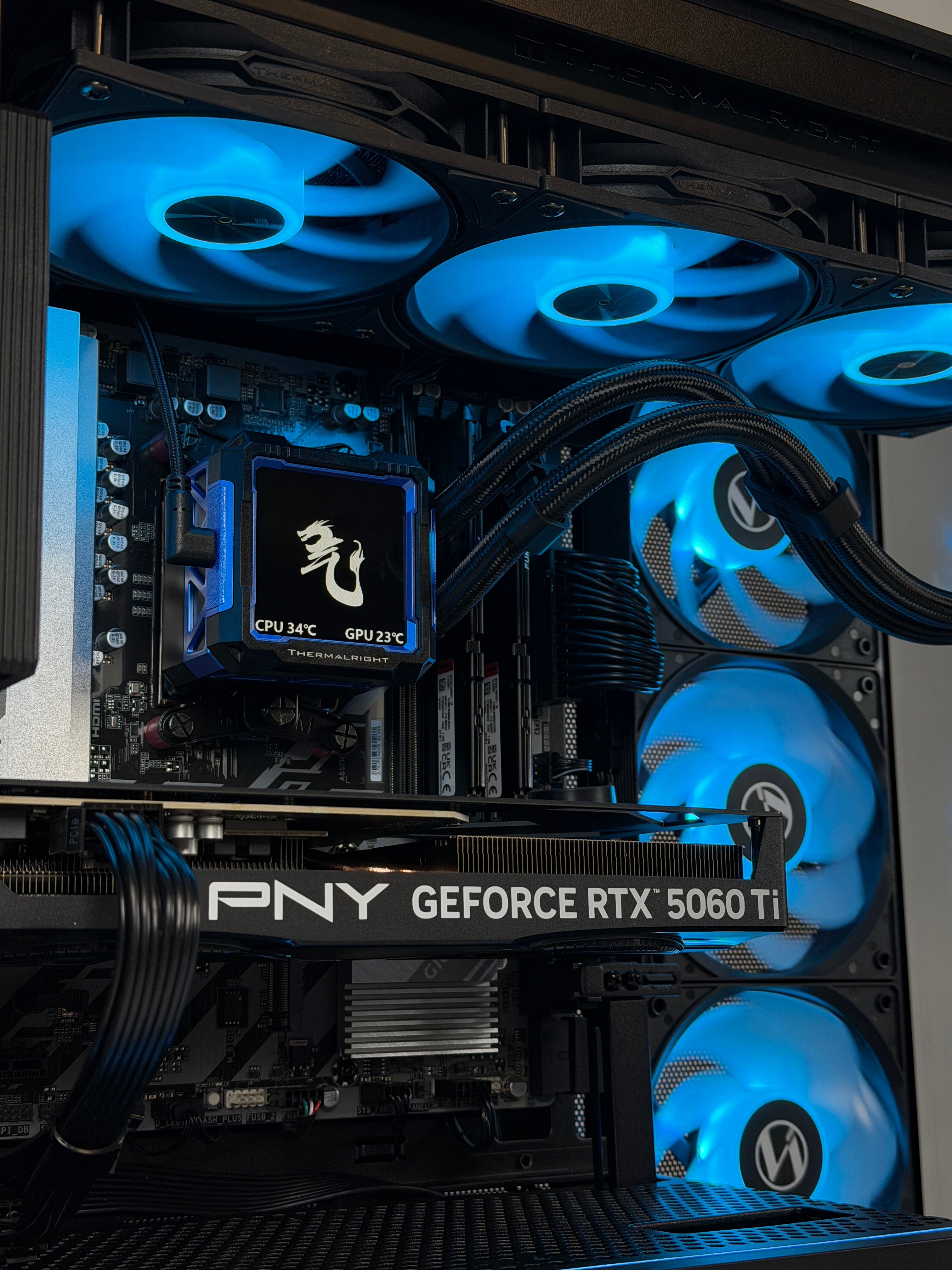 Vector Prime (5060 TI + 7600X + 32GB) Gaming PC