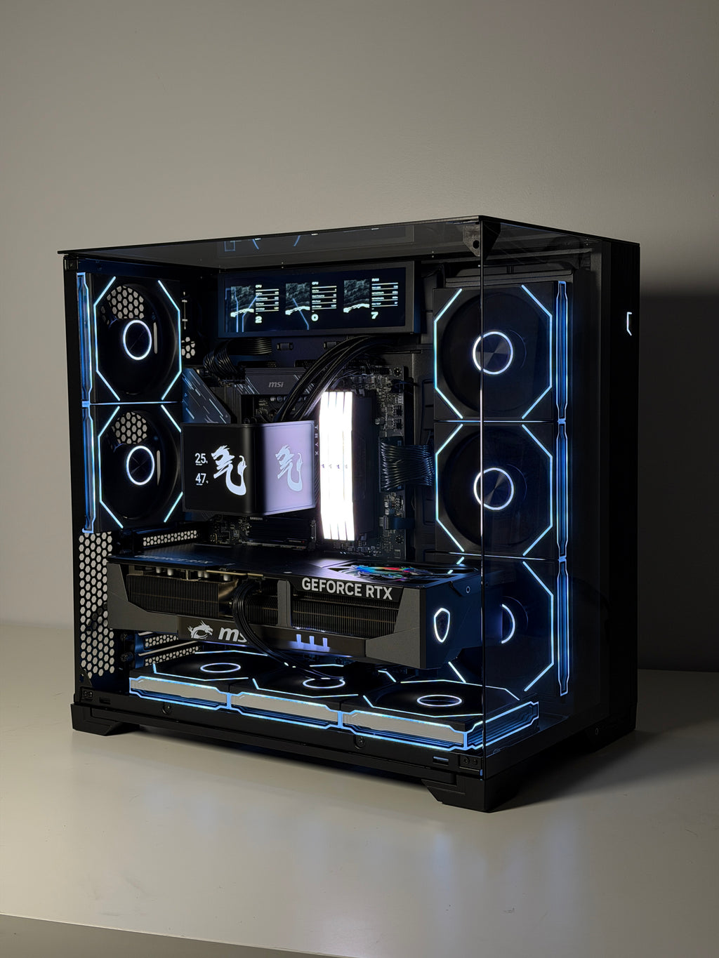 TRIO Vision Ultra (5090 + 9950X3D + 96GB)